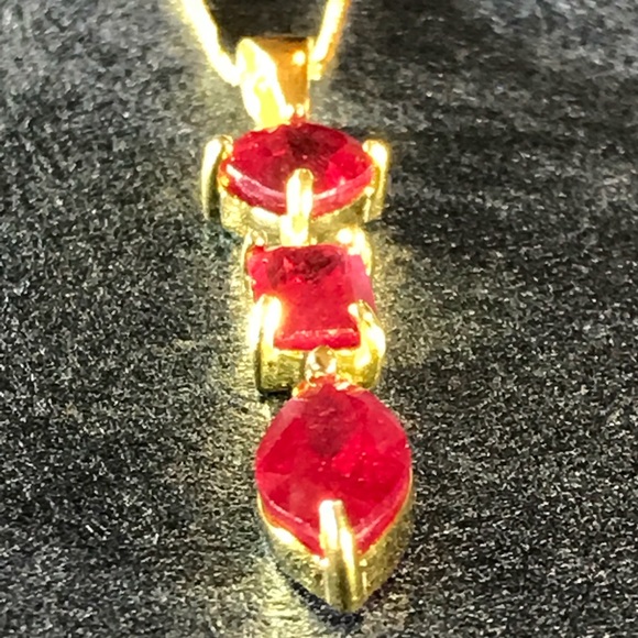 ๐NEW๐ African Rubies Drop Necklace - Picture 3 of 7